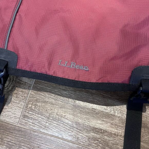 LL Bean Messenger Bag Nylon Burgundy Carryon Zipper Expandable Travel Laptop - Picture 3 of 16